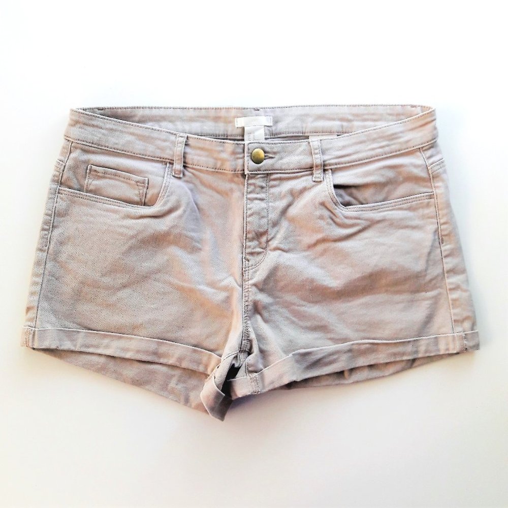 H&M beige 5-pocket style shorts, sz 12, runs small